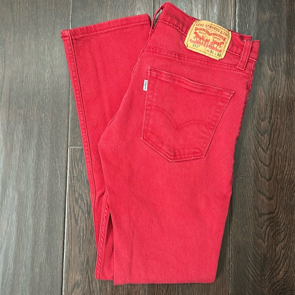 Men’s Levi’s 511 red jeans